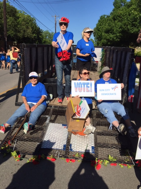 sc dems float before red poppy parade